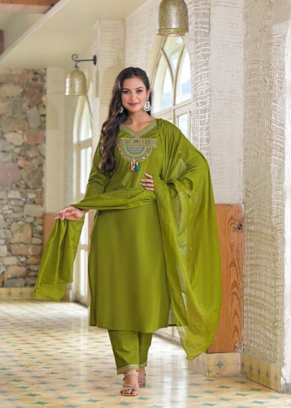 Gujrati Embroidery Mal Cotton Suit Gujrati Embroidery Mal Cotton Suit